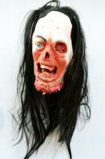 Life Size Halloween Props Severed Head Blue Eye