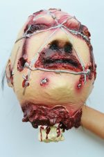 Life Size Halloween Props Barbed Wire Head - Image 3