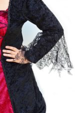 Womens Gothic Vampire Costume - Image 5